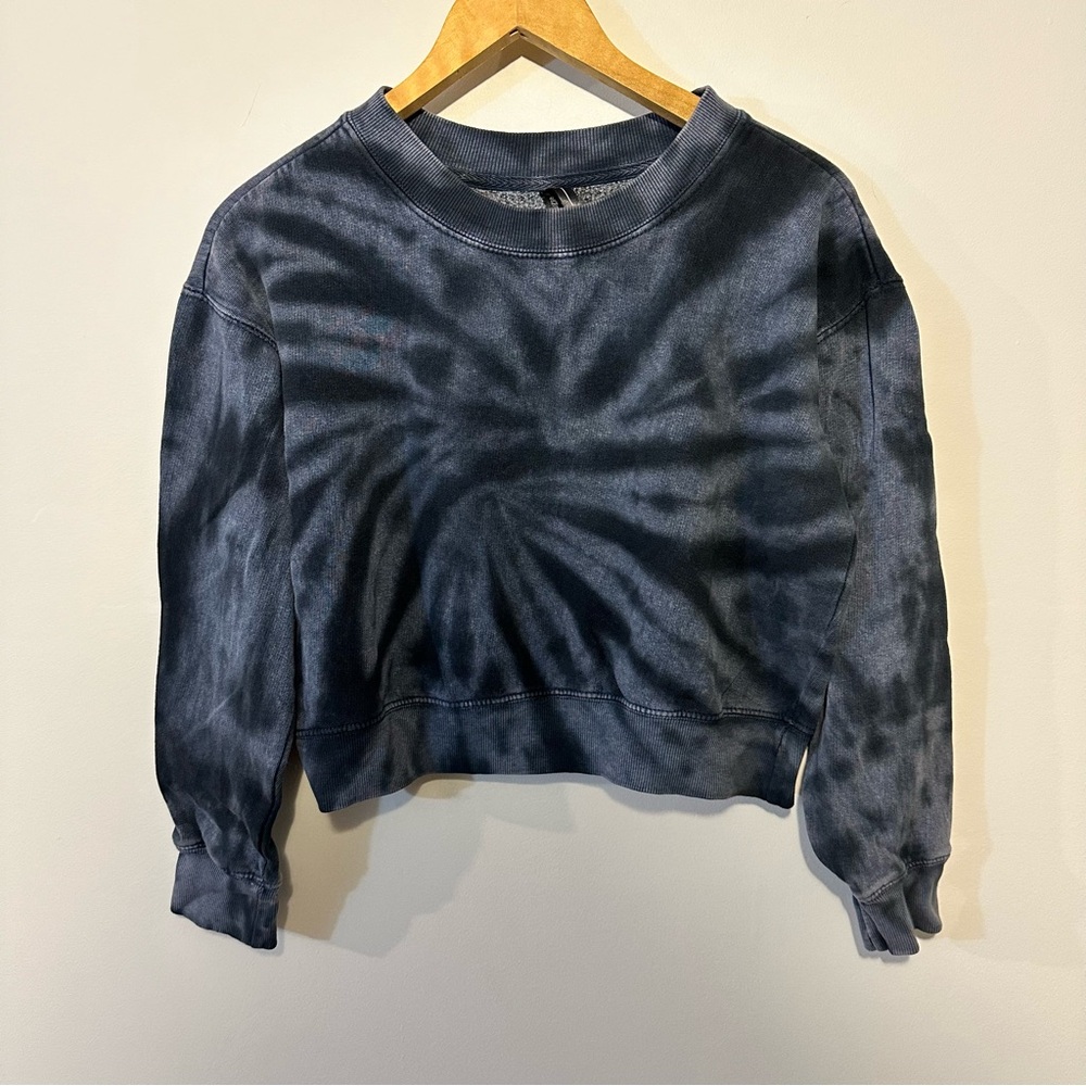 J.O & CO Tie-Dye Cropped Crew Neck Sweater